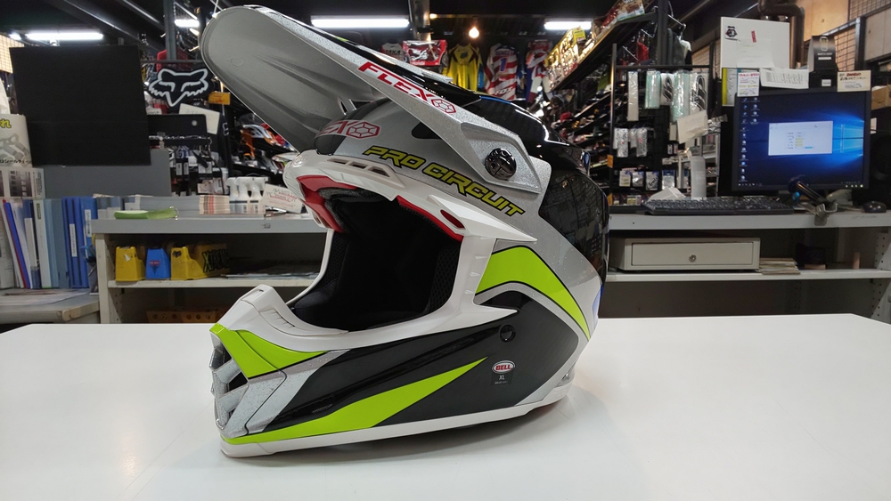 工場直送 ＼1500円off 水 限定 全品 Bell ベル Moto-9S Flex Fasthouse Tribe Motocross  Helmet オフロードヘルメット モトクロスヘルメット ライダー バイク ツーリングにも かっこいい おすすめ AMACLUB 